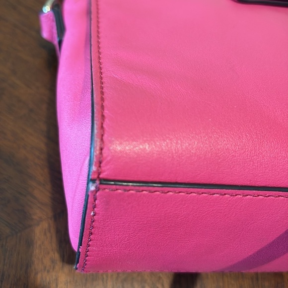 Kate Spade  bowfront Crossbody bag leather  bright pink  strap/Chain detail Exe - Picture 13 of 17